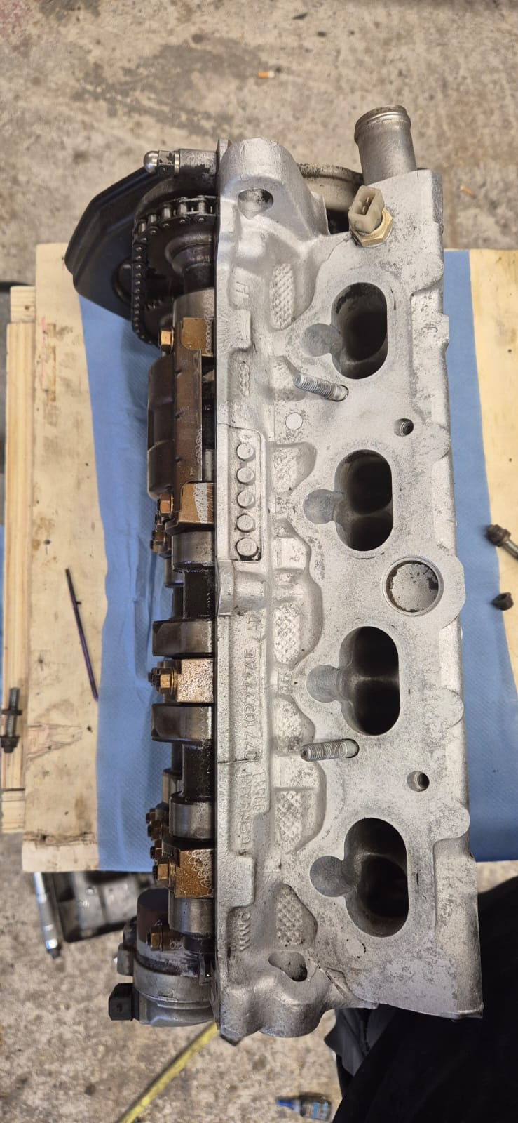Cylinder head after laser cleaning